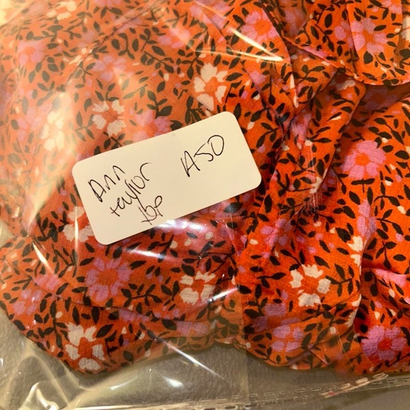 Ann Taylor Red Orange Floral Ruffle Blouse Womens size L - Picture 8 of 8